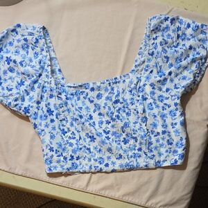 Dee Elly Blue And White Lined Floral Puff Sleeve Crop Top Size Medium